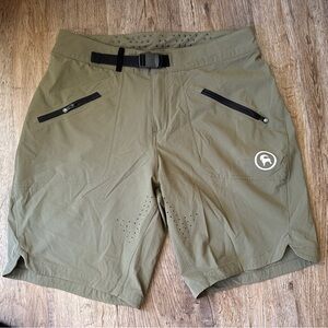 Women’s Backcountry Mountain bike shorts